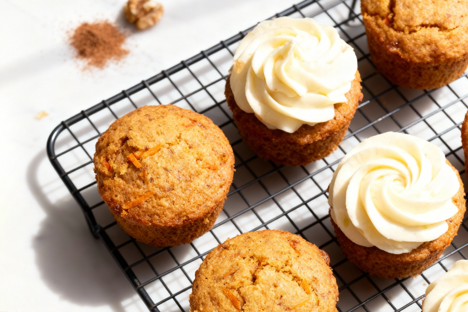 carrot-cake-cupcakes-featured-image