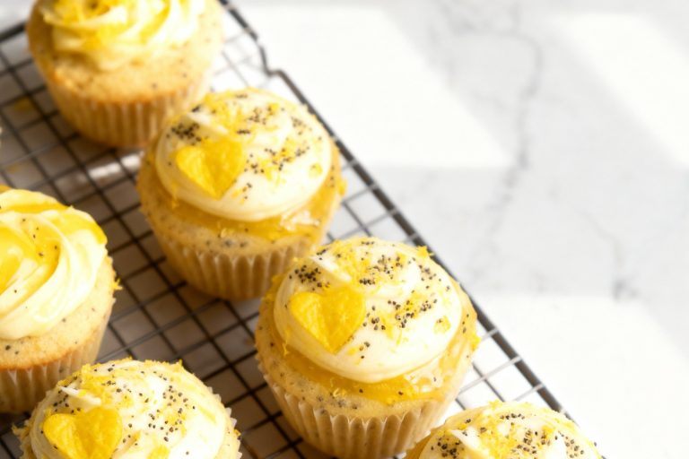 Lemon Poppy-Seed Cupcakes featured image