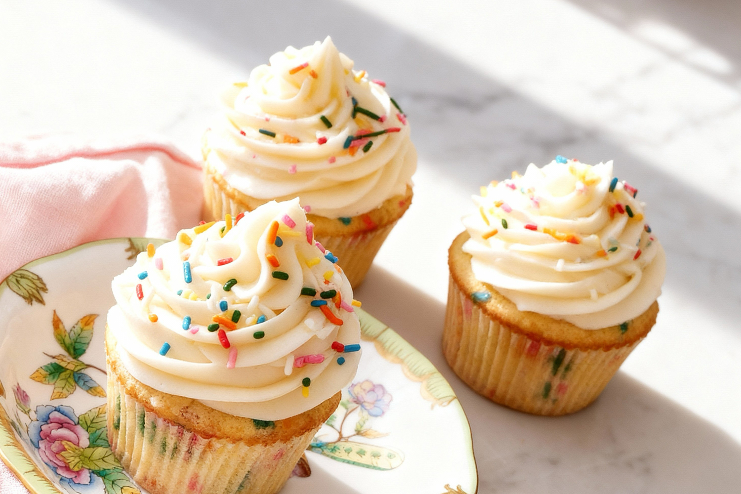 funfetti-cupcakes-featured-image