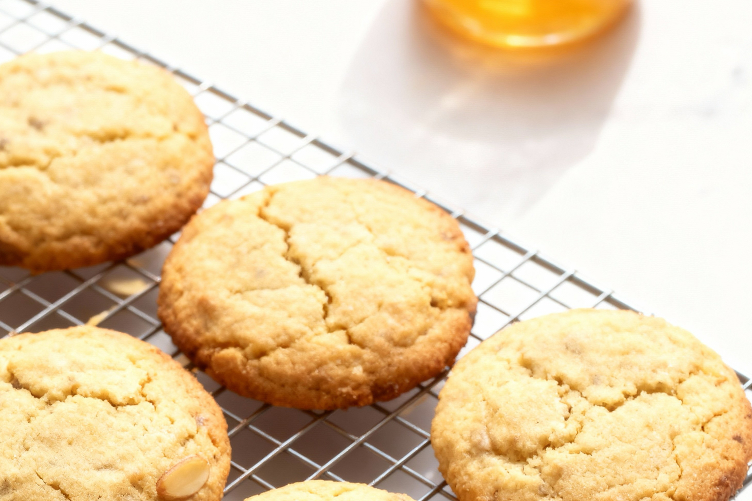gluten free almond flour cookies featured image