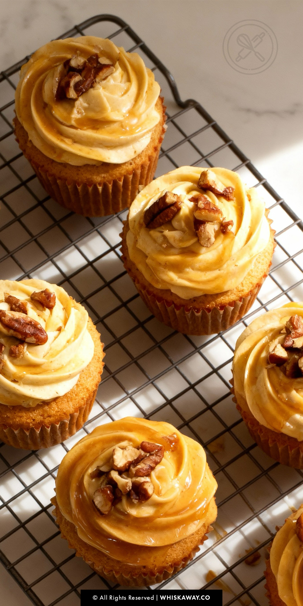maple-pecan-cupcakes_01