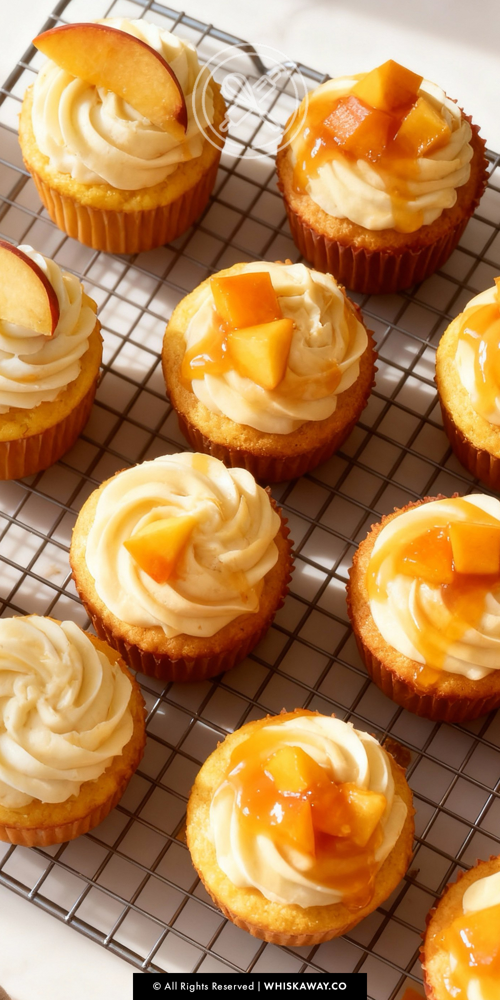 peach-bourbon-cupcake_01