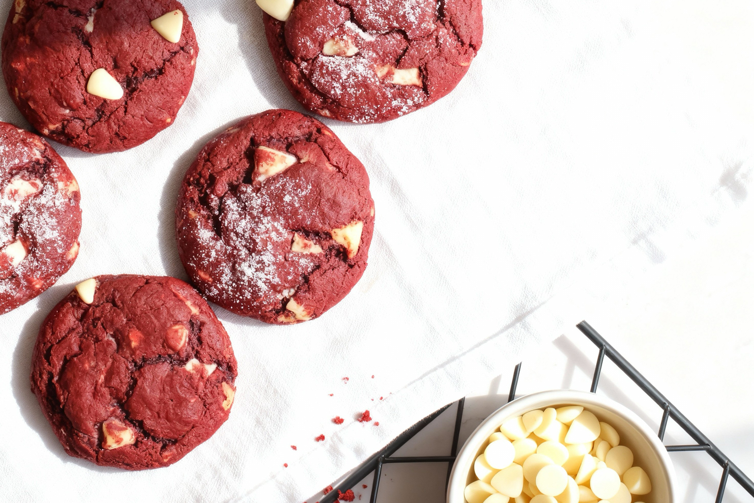 red velvet cookies featured image