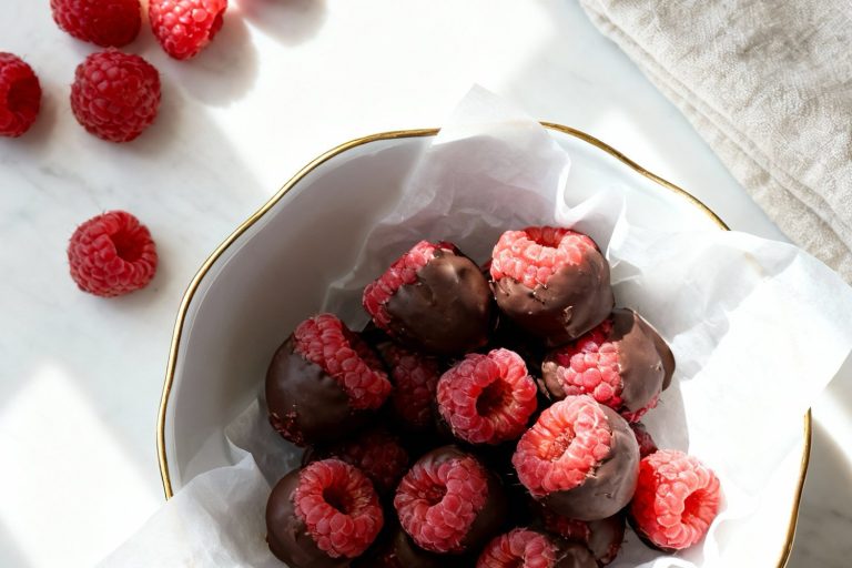 Chocolate Covered Raspberries for a Romantic Dessert