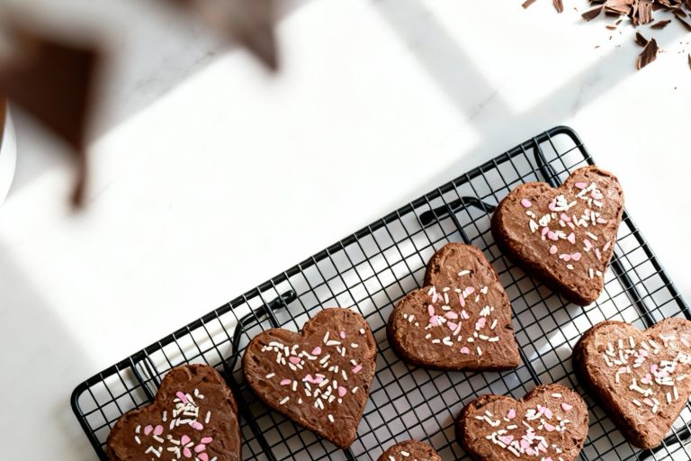 heart shaped fudge brownies featured image