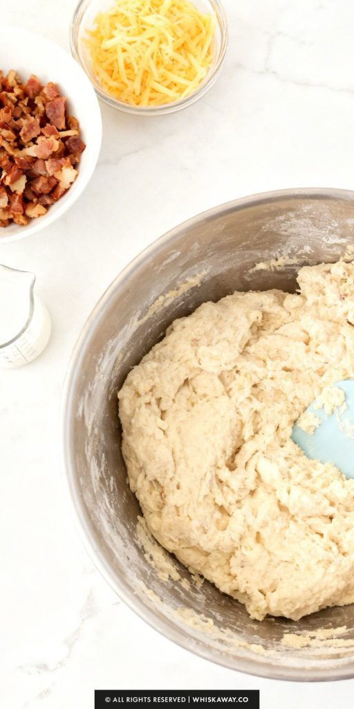 bacon cheddar biscuits