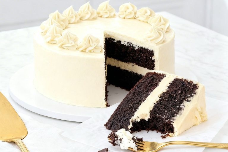 chocolate peanut butter cake