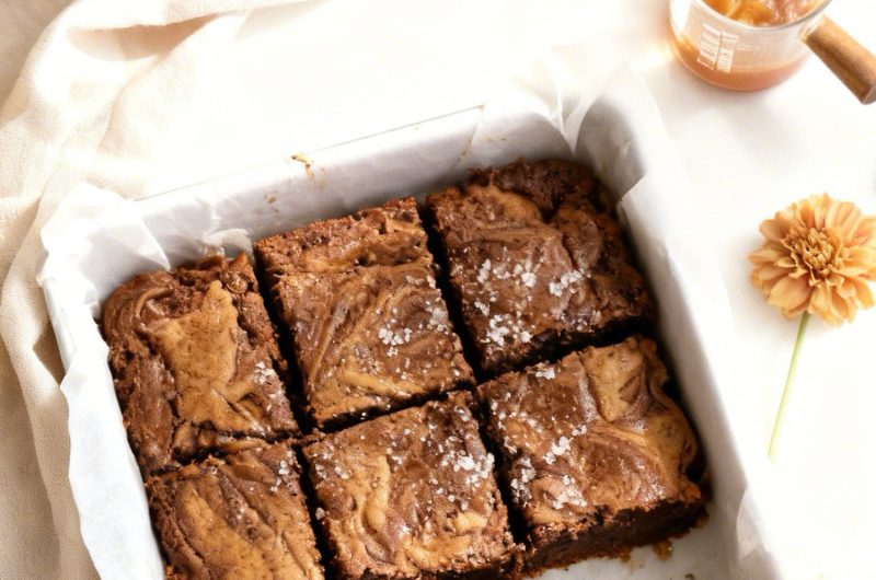 Salted-Caramel Brownie Bars
