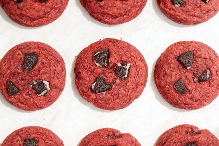 Oreo Red Velvet Cookies